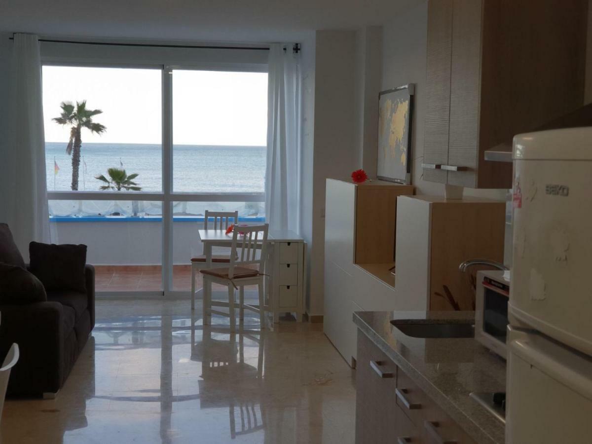 Nuevo Roca Chica, Primera Linea Playa,Torremolinos Kültér fotó